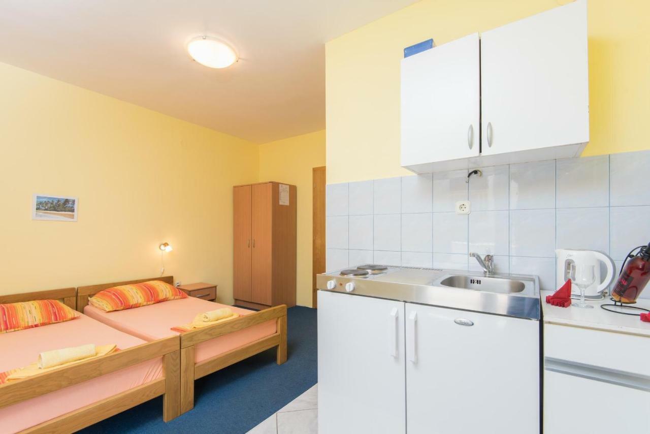 Apartmani Villa Lidija Orebić Esterno foto